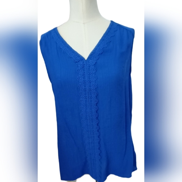Woman's tank top - Picture 1 of 3